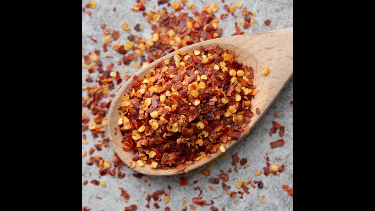 Can crushed red pepper help keep dogs away?